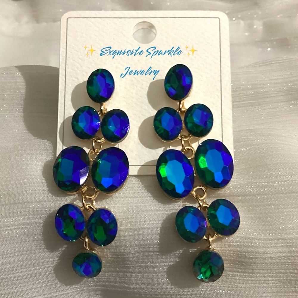 💋Beautiful GoldTone  Iridescent Blue&greem Round Crystal tiered drop  Earrings